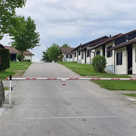Am Hochbergle Haus 131 Hébergement de vacances *